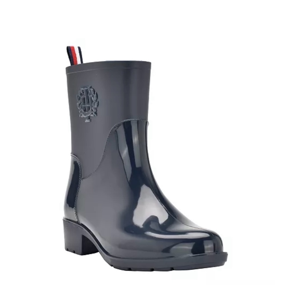 New Tommy Hilfiger
Women's Kraig Rain Narrow Boots size 8